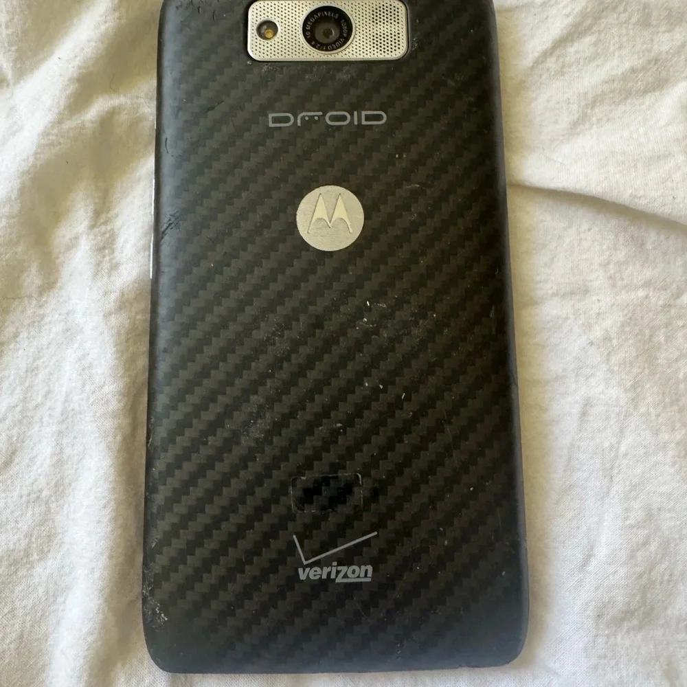 Motorola Droid with Textured Dark Gray Finish